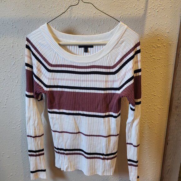 Women's Express long sleeve striped, white/black/mauve, pullover sweater. Medium - Picture 4 of 9